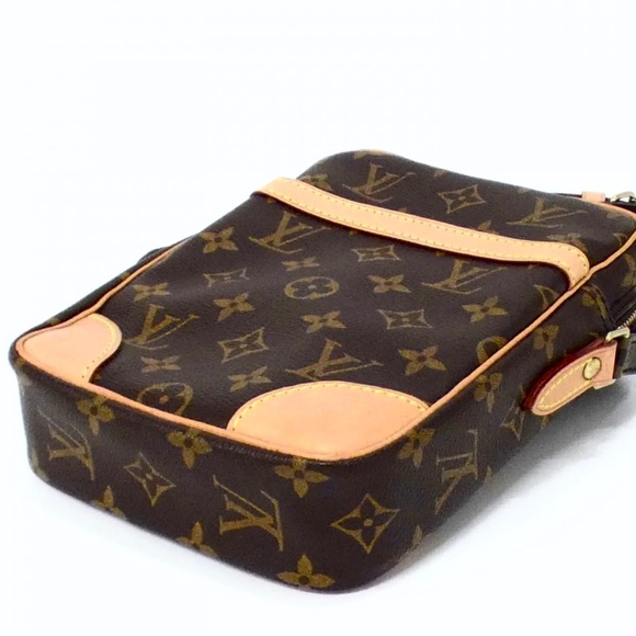 Louis Vuitton Monogram Danube Crossbody - Picture 3 of 12